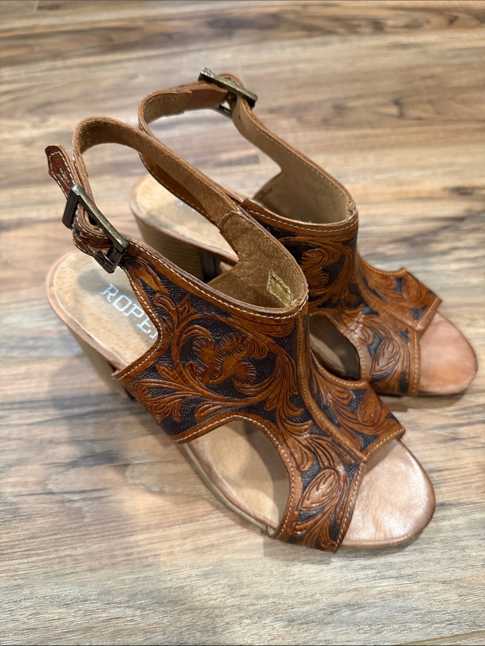Roper Women's Brown Tooled Leather Slingback Heels